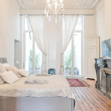 Bright And Elegant In The Heart Of Apartament *