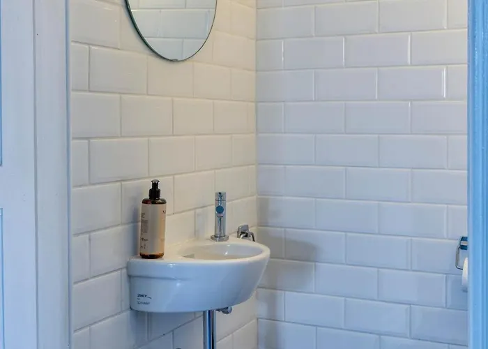 Bright And Elegant In The Heart Of Lejlighed